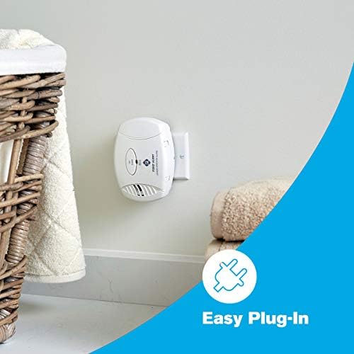 FIRST ALERT CO605 Plug-in Carbon Monoxide Detector with Battery Backup, White