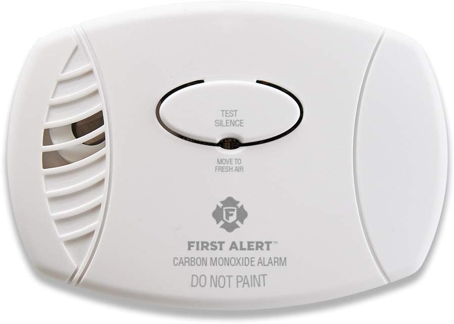 FIRST ALERT CO605 Plug-in Carbon Monoxide Detector with Battery Backup, White