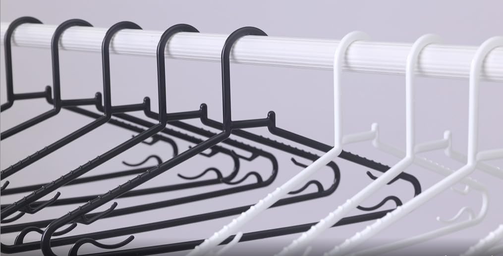 Byomostor Plastic Hangers 50 Pack